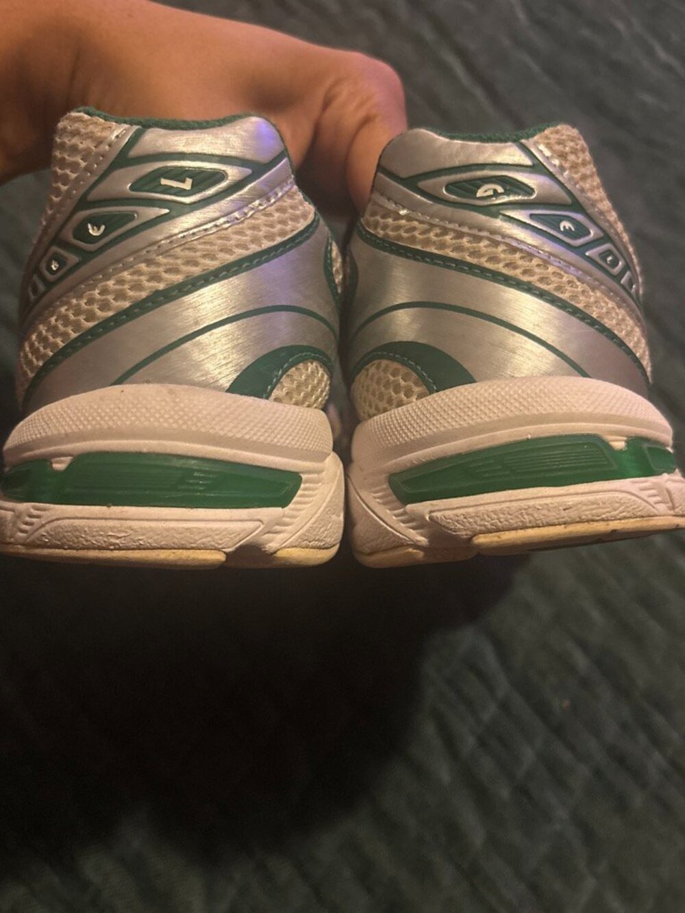 ASICS - Picture 2 of 7